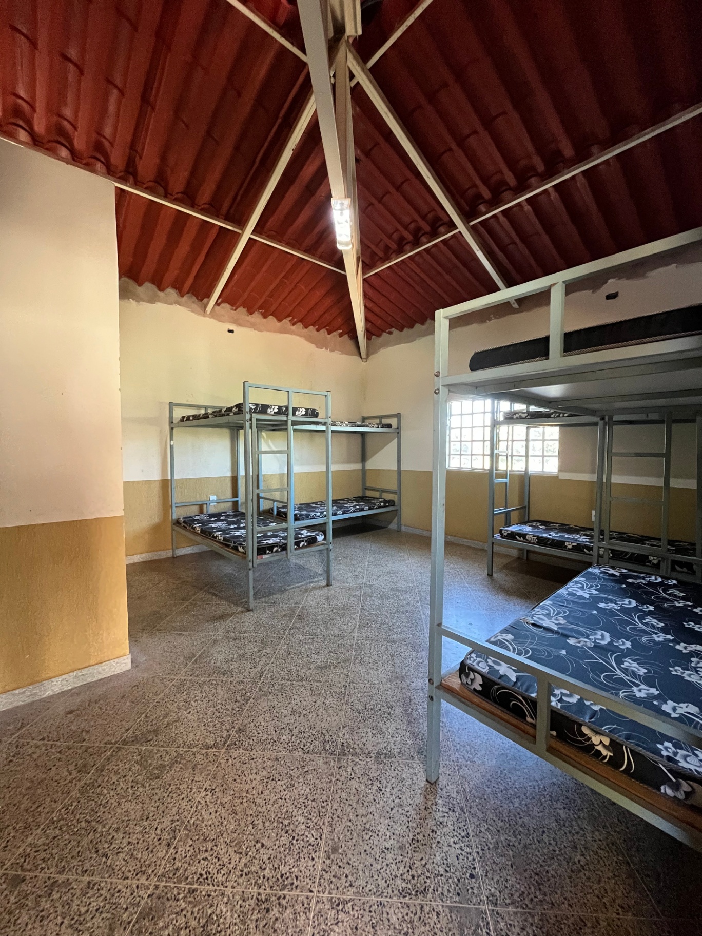 Alojamentos Amplos & Bem Estruturados